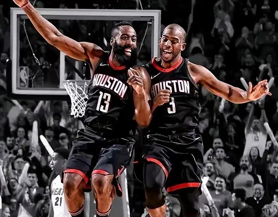 快船险胜掘金，保罗送出助攻